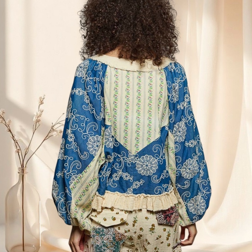 LAST ONE POL Denim & Cream Woven Floral Boho Top with Ruffle Hem - Picture 3 of 8